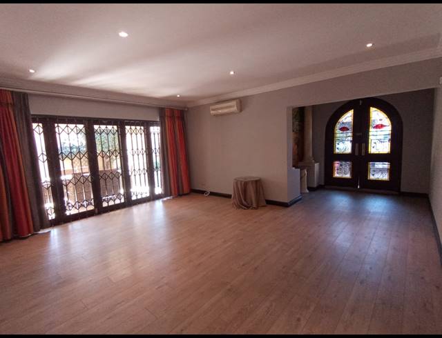 3 BEDROOM TOWNHOUSE FOR SALE IN THREE RIVERS PROPER